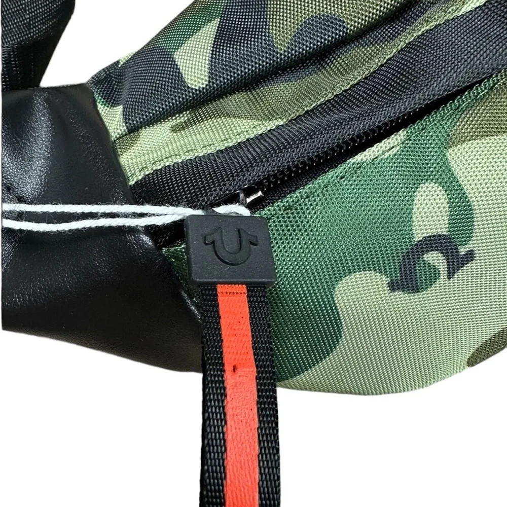 TRUE RELIGION : NWT Unisex Waist Camo Belt Bag / Fanny Pack